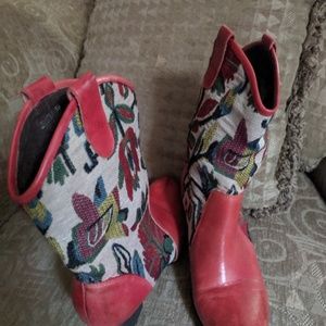 Cowgirl Boot's